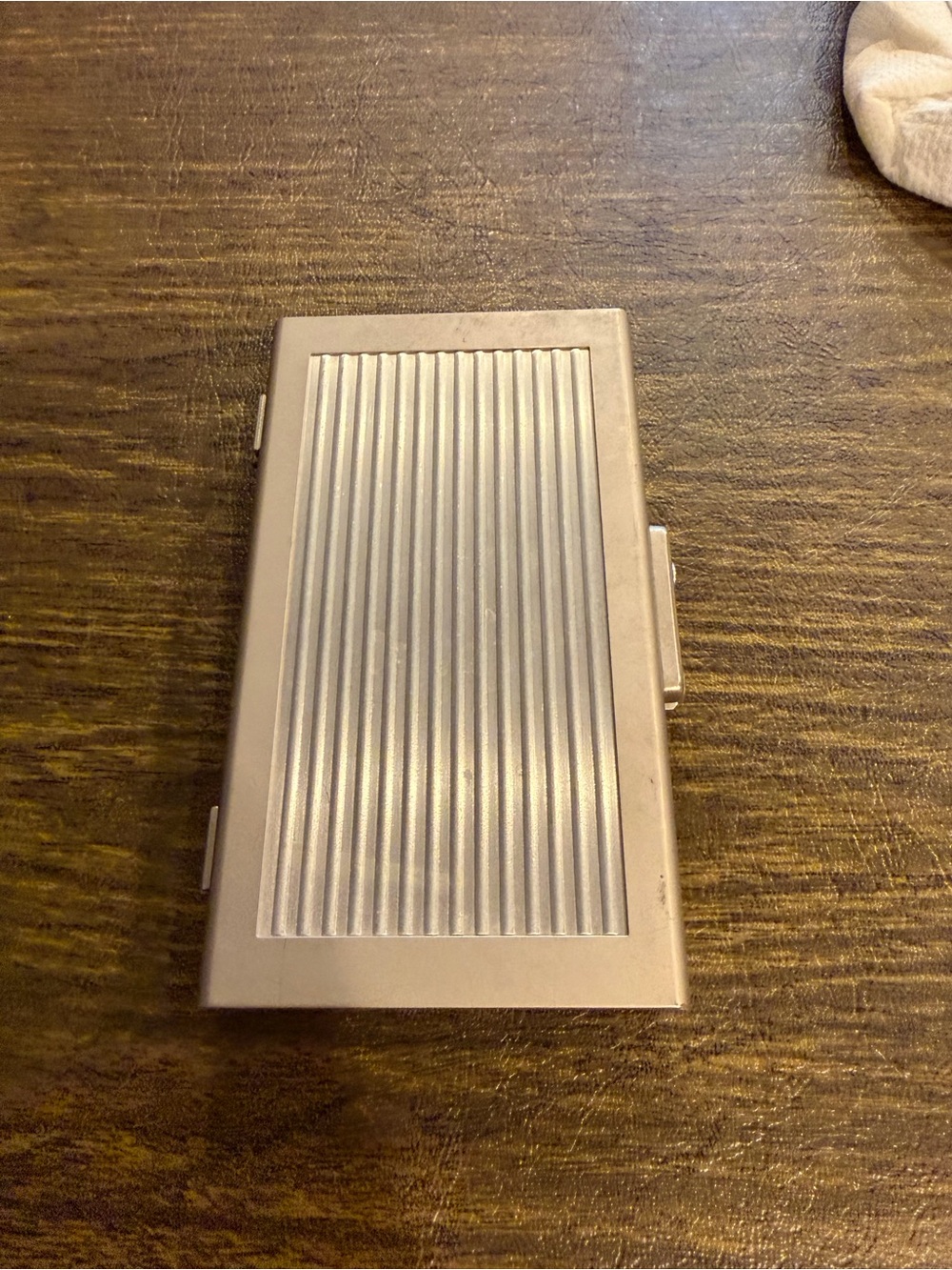 Men’s Shaving Vintage Metallic Kit with Ribbed Top - Silver Tone NWOT